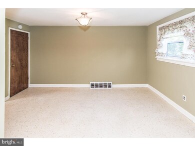 4437 Garden St, Philadelphia, PA 19137 - photo 4