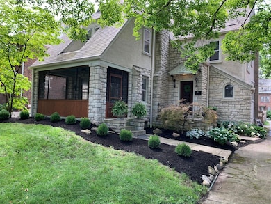 2557 E Broad St, Columbus, OH 43209 - photo 6