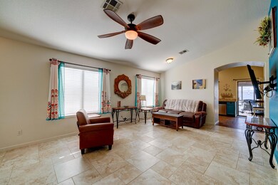975 E Greenlee Ave-6