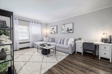 261 Central Ave unit E4, Lawrence, NY 11559 - photo 4