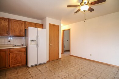 17123 W Emery Rd, Evansville, WI 53536 - photo 6