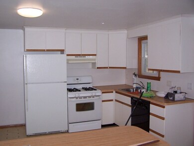 10 Regina Rd unit b, Randolph, MA 02368 - photo 4