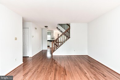 45578 Whitcomb Square, Sterling, VA 20166 - photo 3