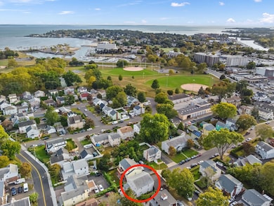 196 Frederick St, Stamford, CT 06902 - photo 4