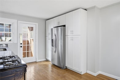 212 Comrie Ave, Braddock, PA 15104 - photo 3