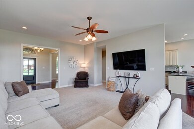 1113 E Main Cross St, Edinburgh, IN 46124 - photo 5