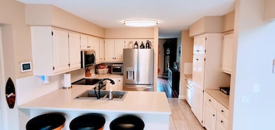 Kitched to Dining Room