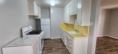 134 13th St unit C, Seal Beach, CA 90740 - photo 2