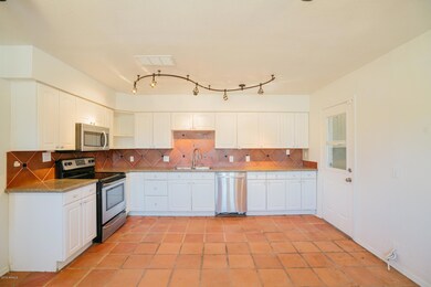 4034 W Alice Ave unit 5, Phoenix, AZ 85051 - photo 3