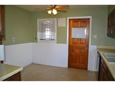 Nice space for your kitchen table
