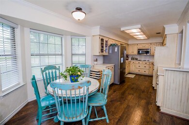 2805 Gleneagles Dr, Ennis, TX 75119 - photo 2