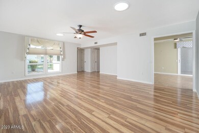 10511 W Palmeras Dr, Sun City, AZ 85373 - photo 4