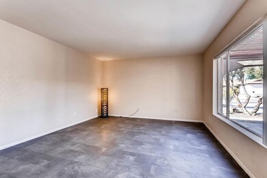 3729 W Sahuaro Phoenix AZ-large-004-3-Li