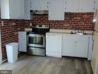 1541 Harford Square Dr, Edgewood, MD 21040 - photo 6