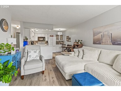 2005 Tibbetts Dr unit 209, Longview, WA 98632 - photo 4