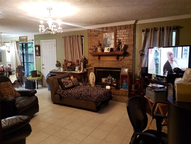 7306 Woodland Dr W, Houston, TX 77040 - photo 3