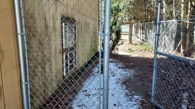 35 Oaklawn Ave, Orange, MA 01364 - photo 4