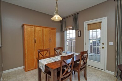 102 Limestone Ct, Berea, OH 44017 - photo 3