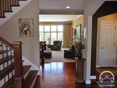 4216 SW Clarion Lakes Dr, Topeka, KS 66610 - photo 2