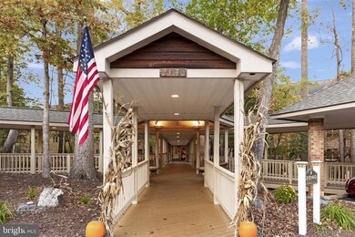 23140 Cobblestone Ln unit 211, California, MD 20619 - photo 2