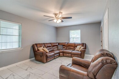 2701 Woodlawn Dr, Ennis, TX 75119 - photo 5