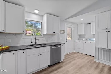 large-0197a1d9-7e93-72d0-8a20-ec256b0494