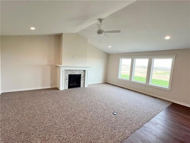 2388 N 8th Ave E, Newton, IA 50208 - photo 3