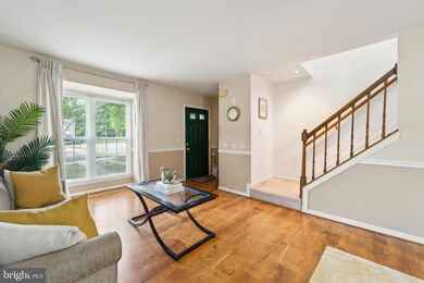 9603 Lambeth Ct, Columbia, MD 21046 - photo 4