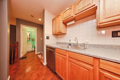 391 Hyde Park Ave unit 110, Roslindale, MA 02131 - photo 4