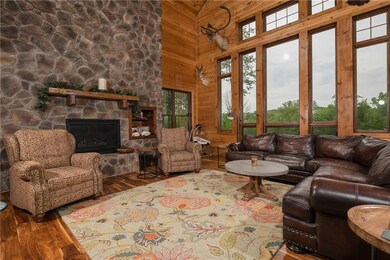 11665 W Baker Hollow Rd, Columbus, IN 47201 - photo 5