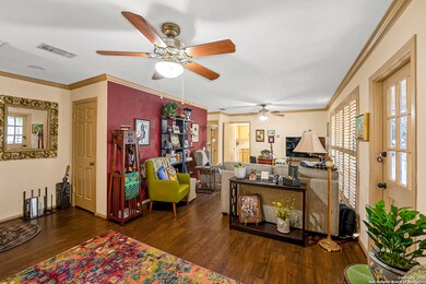 165 W Rampart Dr unit 706, San Antonio, TX 78216 - photo 7