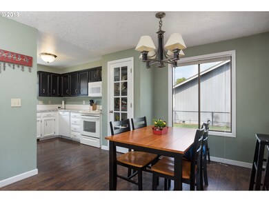 200 SW 12th Ave, Canby, OR 97013 - photo 3