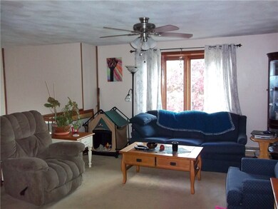 35 Paulhus Ct, Pawtucket, RI 02861 - photo 5