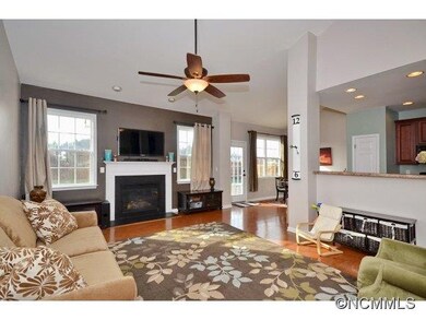 Great Room w/Fireplace