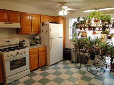 37 Indale Ave, Staten Island, NY 10309 - photo 4