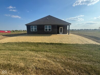 1244 Foxtail Ln, Whiteland, IN 46184 - photo 5