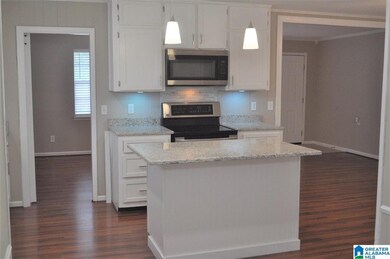 513 20th Ct NE, Center Point, AL 35215 - photo 6