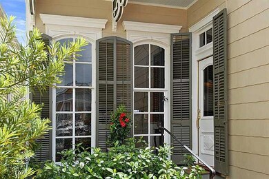 Photo. ENTRANCE