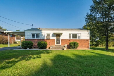 410 Grande Avenue Extension, Johnson City, TN 37601 - photo 4