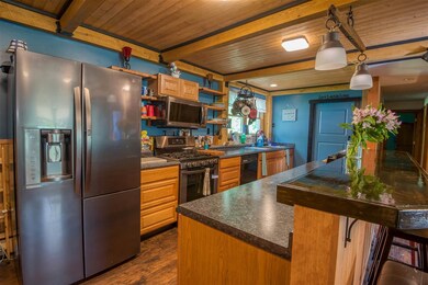 120 Turner St, Bethlehem, NH 03574 - photo 3