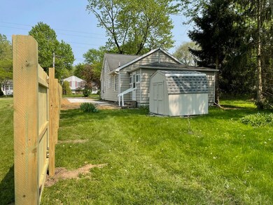 5138 Hughes Rd, Lansing, MI 48911 - photo 4