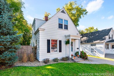 132 Graceland St NE, Grand Rapids, MI 49505 - photo 3