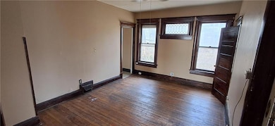 704 N 12th St unit 704, Saint Joseph, MO 64501 - photo 2