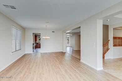 2702 E Zion-4