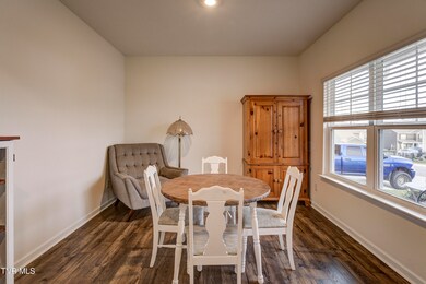 2472 Bridgeforth Crossing, Kingsport, TN 37664 - photo 5