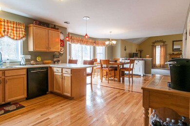 686 Bryant Rd, Manchester, NH 03109 - photo 2
