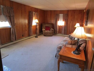 1989 Mount View Dr, Johnstown, PA 15905 - photo 3