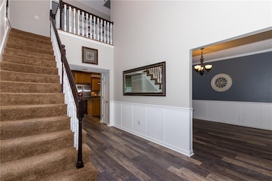 528 Valley Ct W, West Des Moines, IA 50265 - photo 3