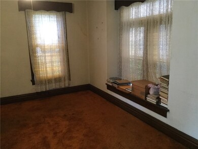 598 Spruce Ave, Sharon, PA 16146 - photo 5