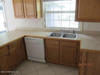 5118 Yearling Ln, Jacksonville, FL 32210 - photo 2